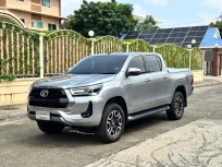 TOYOTA HILUX REVO 2.8 เกียร์ออโต้  โฟวิล 4x4  ปี2022  รถบ้านมือเดียว ไมล์น้อย เจ้าของขายเอง  