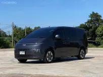 Hyundai Staria 2.2 SEL ปี 2022 เลขไมล์น้อย 21,xxx km มือเดียวป้ายแดง  ประวัติดี  