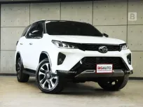 2021 Toyota FORTUNER 2.8 Legender (Black top) 4WD SUV AT ไมล์แท้ รับประกัน 5 ปี 150,000 KM B338