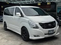 Hyundai H-1 2.5 Limited ปี 2015 รุ่น Limited สภาพเยี่ยม