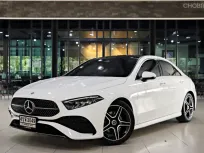 Mercedes-Benz A-Class A200 AMG Dynamic 2023 รถมือเดียวพร้อมใช้งาน ไมล์น้อย 