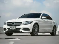 Benz C350e AMG ปี 2016 สีขาวเบาะแดง แถมวารันตีแบต!