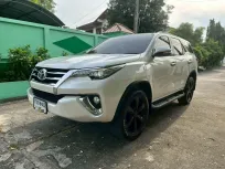 2015 Toyota Fortuner 2.4 V ขับ2