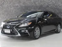 Lexus ES300h 2.5 Hybrid 2017 รถบ้านสวยพร้อมใช้งาน 
