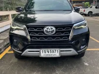 2020 Fortuner 2.4 v รถเจ้าของเดียว  ใช้น้อย รถสวย ไม่มีชน รับประกันเครื่องเกียร์ 2 ปี หรือ 20,000 กม