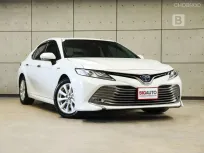 2021 Toyota CAMRY 2.5 Hybrid Premium AT ไมล์เเท้ 1 หมื่น (วิ่งน้อยมาก) รุ่น TOP มี Warranty B8432