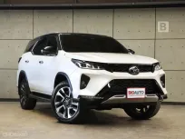 2024 Toyota FORTUNER 2.4 Legender SUV Black Top AT ไมล์แท้ 2 หมื่น สภาพตัวรถไม่ต่างจากรถใหม่ B7904