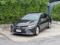 2021 Toyota CAMRY 2.5 HV ฟรีดาวน์ 0.บาท รถสวยสภาพนี้หายาก รถเจ้าของเดียวไมล์แท้100% 