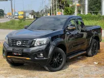 NISSAN NAVARA NP300 2.5 CAB BLACK EDITION CALIBRE M/T ปี2019 สีดำ