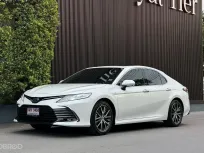 Toyota Camry 2.5 HEV Premium 2023 รถมือสองสภาพป้ายแดง ไมล์น้อย มือเดียว เจ้าของดูแลดี  