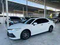TOYOTA CAMRY 2.5 HEV PREMIUM ปี 2022 รถสวย มือแรกออกห้าง พร้อมใช้ ไมล์ 5 หมื่น รับประกันตัวถังสวย