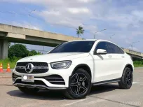 Mercedes-Benz GLC 220d Coupe AMG 4matic facelift TOP ปี 2020 สีขาว