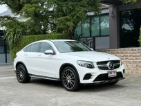 2020 BENZ GLC 250 COUPE AMG รถมือเดียวออกป้ายแดง รถวิ่งน้อย เข้าศูนย์ทุกระยะ รถไม่มีอุบัติเหตุครับ