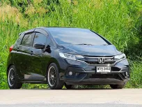 Honda Jazz 1.5 i-VTEC RS ปี 2019 รถสวยไมล์น้อย 