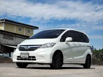 Honda Freed 1.5 EL ปี 2012 รถอเนกประสงค์ 7 ที่นั่ง สภาพดี