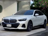 2025 BMW i5 81.2 kWh eDrive40 M Sport รถเก๋ง 4 ประตู รถบ้านแท้ ไมล์น้อย  