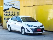 Toyota Yaris Ativ 1.2 S Sedan ตัวท็อปสุด ปี 2017 ปลายปี เครื่อง เบนซิน เกียร์ Auto รถสวย