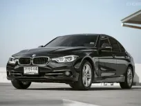BMW 330e Sport Line ปี 2017  เบาะแดงสปอร์ตถึงใจ เกาะแน่นติดถนน ราคาแค่ครึ่งล้าน