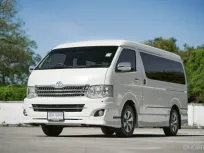 Toyota Ventury 2.7V ปี 2013  คันเดียวครบจบ รถตู้ครอบครัว 11 ที่นั่ง