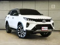 2020 Toyota FORTUNER 2.4 Legender Black top SUV AT ไมล์แท้ 6 หมื่น รุ่นแต่งและอัพเกรดทั้งคัน B6838