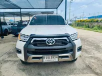 2022 Toyota Hilux Revo 2.4 Prerunner รถกระบะ 