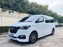 ขายรถ Hyundai H-1 2.5 Elite FE ปี 2024 สภาพป้ายแดง ไมล์น้อย มือเดียว ประวัติศูนย์  