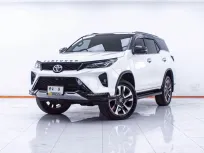 1E665 TOYOTA FORTUNER 2.4 G LEADER AT 2022