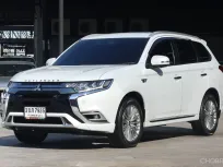 2022 Mitsubishi Outlander PHEV 2.4 PHEV ออกรถ 999 บาท