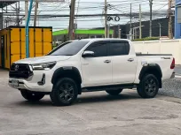 2022 Toyota Hilux Revo 2.4 Prerunner รถกระบะ รถบ้านแท้