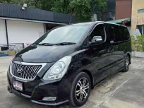 รถตู้ครอบครัว Hyundai H-1 2.5 Deluxe ปี 2015 พร้อมใช้งาน รถสวย ไมล์น้อย 