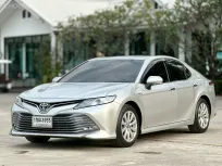 Toyota Camry 2.5 HV Hybrid (ACV70) สีบรอนซ์เงิน ปี 2020