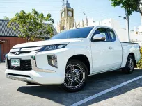 2020 MISUBISHI TRITON 2.5 GLX MEGA CAB