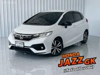 โฉม GK Honda JAZZ 1.5 RS i-VTEC  รถเก๋ง 5 ประตู ออกรถง่าย