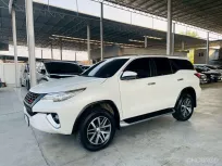 TOYOTA FORTUNER 2.4 V ปี 2020 รถสวย มือแรกออกห้าง พร้อมใช้ ไมล์น้อย TOP สุด รับประกันตัวถังสวย