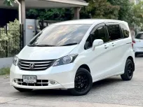 Honda Freed 1.5 E ปี 2010 ประตูสไลด์ไฟฟ้าสะดวกสบาย รถบ้าน เจ้าของขายเอง  