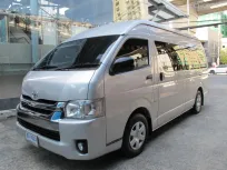 2019 TOYOTA COMMUTOR 3.0 หลังคาสูง เกียร์ธรรมดา