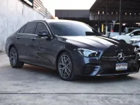 2022 Mercedes-Benz E-Class 2.0 E220d รถเก๋ง 4 ประตู รถบ้านมือเดียว ไมล์น้อยสุด  