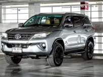 Toyota Fortuner 2.8V 2016 รถ SUV มือสองสภาพดี
