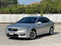 2013 Honda ACCORD 2.4 รถเก๋ง 4 ประตู รถบ้านมือเดียว 