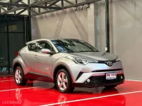 2019 TOYOTA CHR 1.8 MID รุ่น TOP เบนซิน รถมือเดียวป้ายแดง วิ่งน้อย สภาพป้ายแดง รถไม่มีอุบัติเหตุครับ
