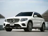Benz GLC250d AMG 4MATIC ปี 2017 รถมือเดียว ป้ายแดง สวยมาก ๆ ออฟชั่นครบถ้วน 