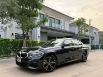 2022 BMW 3 Series 2.0 330Li รถเก๋ง 4 ประตู เจ้าของขายเอง รถสวย ไมล์น้อย  