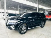 TOYOTA FORTUNER 2.4 V ปี 2019 รถสวย มือแรกออกห้าง พร้อมใช้ ไมล์น้อย รับประกันตัวถังสวย