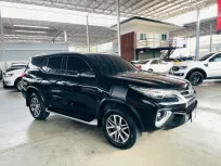 Toyota Fortuner 2.4 V ปี 2019 รถสวยมือแรก