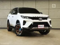 2021 Toyota FORTUNER 2.4 Legender Black top SUV AT ไมล์แท้ 8 หมื่น รับประกันตัวรถ5ปี 150,000KM B5441