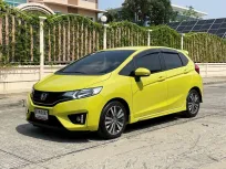 HONDA JAZZ GK 1.5 SV ปี 2014 เกียร์AUTO สภาพนางฟ้า