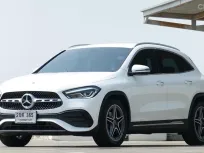 Benz GLA 200 มือเดียว เข้าศูนย์ตลอด ไม่เคยมีอุบัติเหตุ