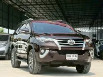 Toyota Fortuner 2.4 V 2017 รถครอบครัวมือสองสภาพดี