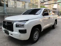 2025 MITSUBISHI TRITON CAB 2.4 ACTIVE เกียร์ธรรมดา สีขาว วิ่งน้อย 6,241 กม รถสวยสภาพใหม่ ฟรีดาวน์