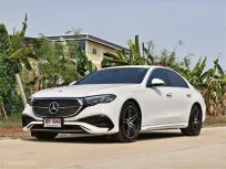 Mercedes-Benz E-Class E220d 2024 รถบ้านมือเดียววารันตีถึง 2030 ไมล์น้อย 7,900 km 